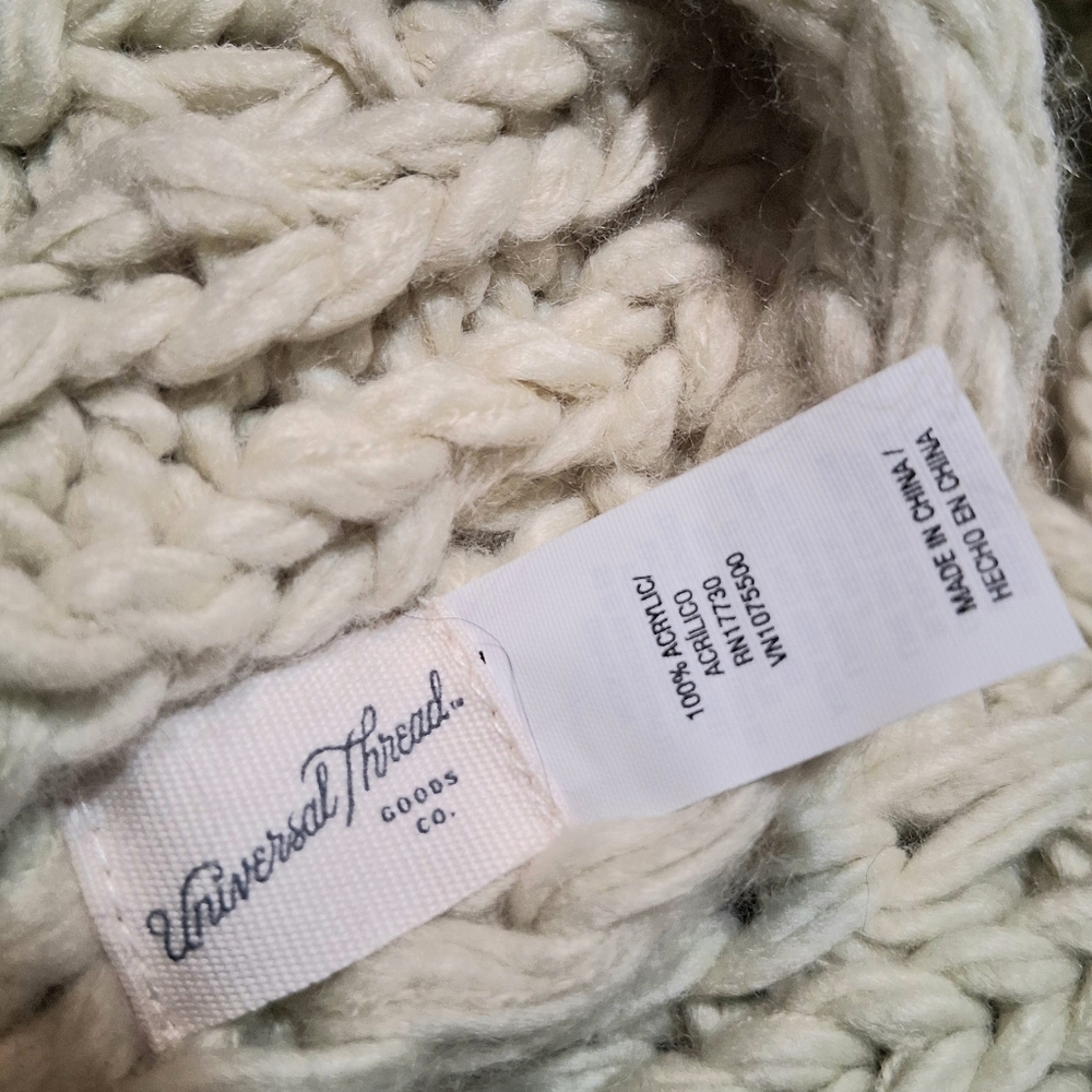 Universal Thread Knitted Crocheted Off-White Warm… - image 2